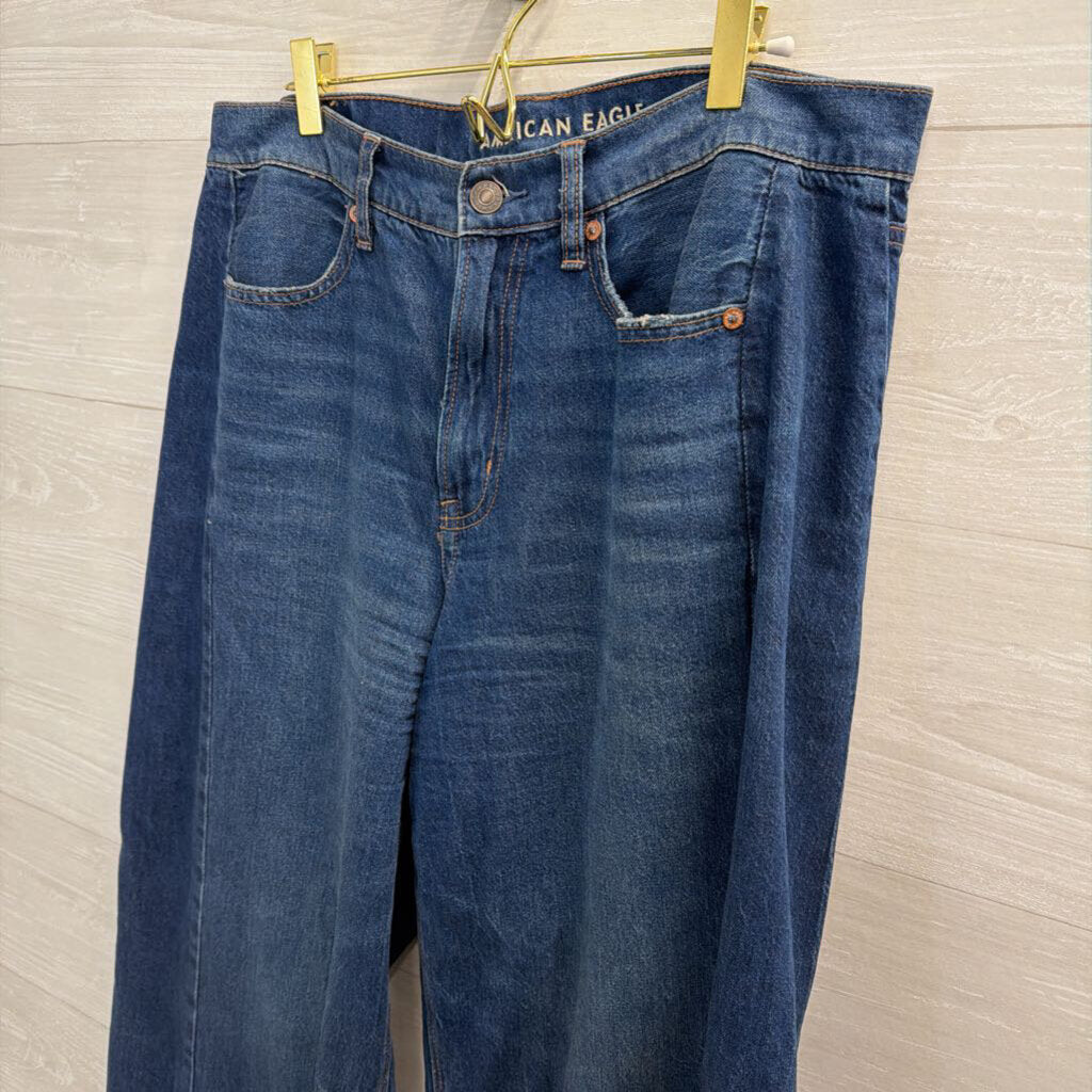American Eagle Dark Wash Dreamy Drape Barrel Jeans 8 Short
