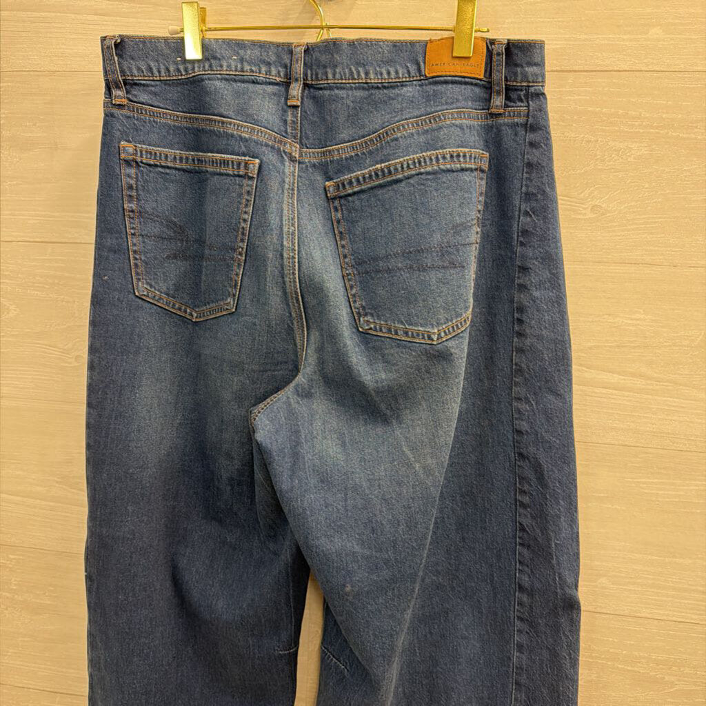 American Eagle Dark Wash Dreamy Drape Barrel Jeans 8 Short
