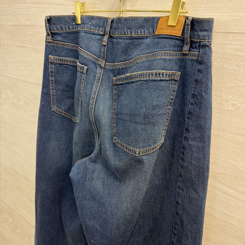 American Eagle Dark Wash Dreamy Drape Barrel Jeans 8 Short