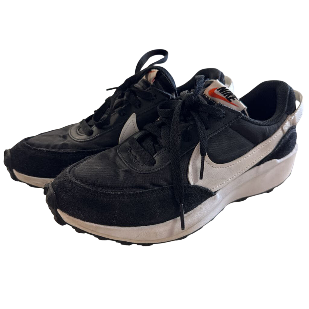 Nike Black/ White Waffle Debut Sneakers 8
