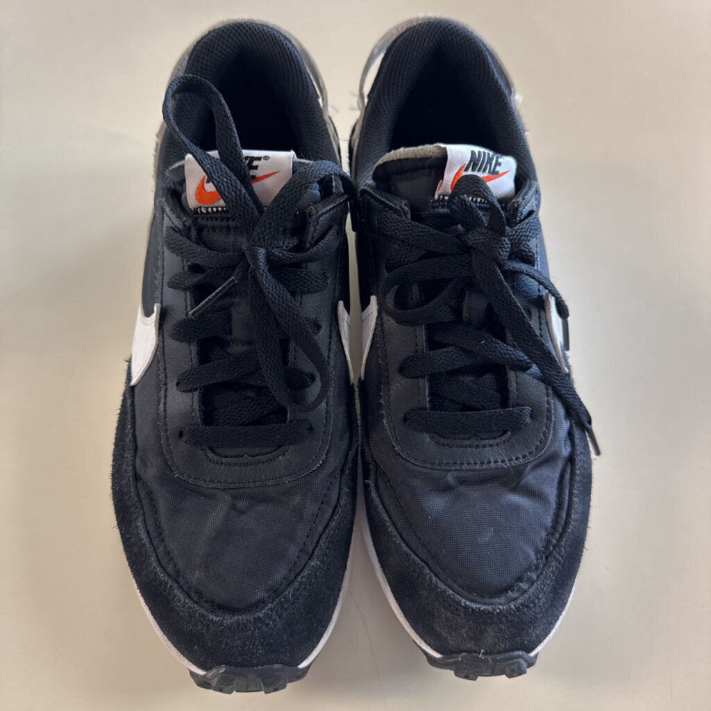 Nike Black/ White Waffle Debut Sneakers 8
