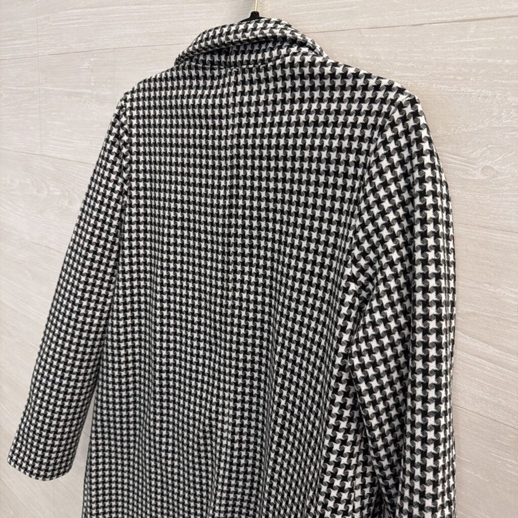 Shinestar Black/ White Houndstooth Open Front Jacket Small