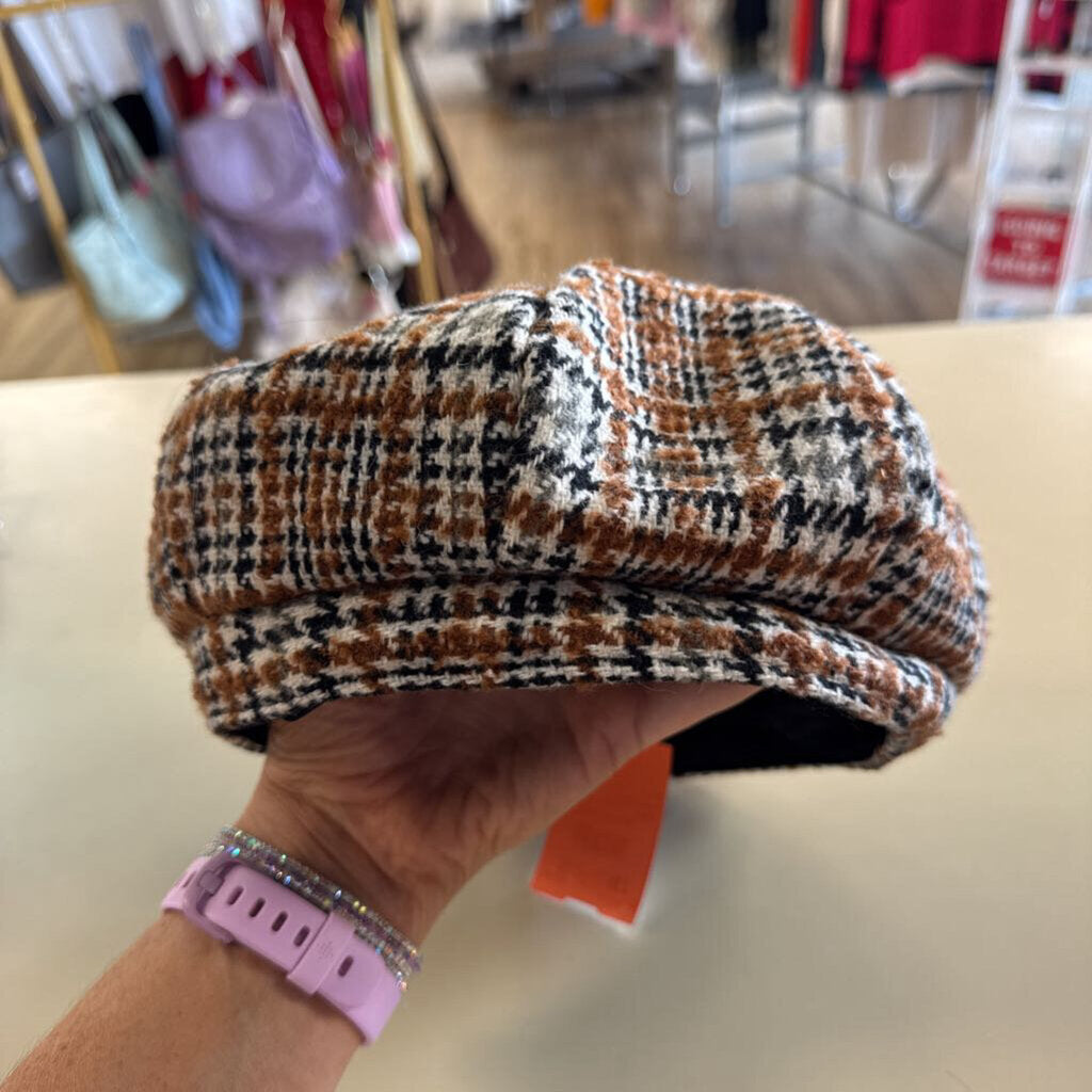 White/ Black/ Brown Houndstooth Beret Hat