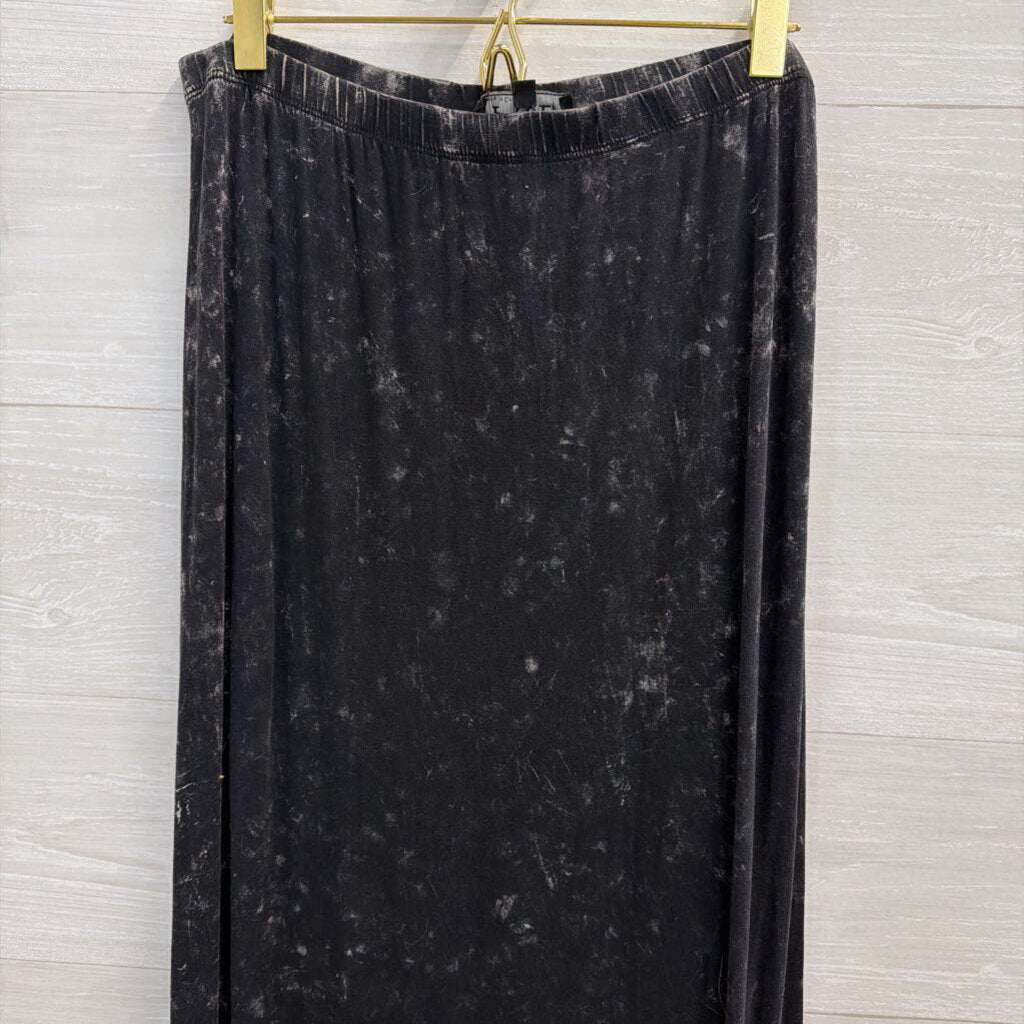 POL Black Print Maxi Skirt Large