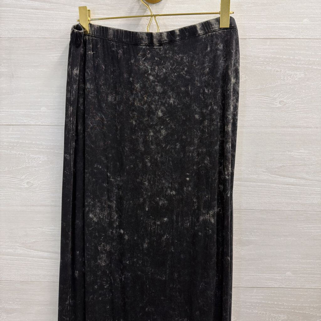 POL Black Print Maxi Skirt Large