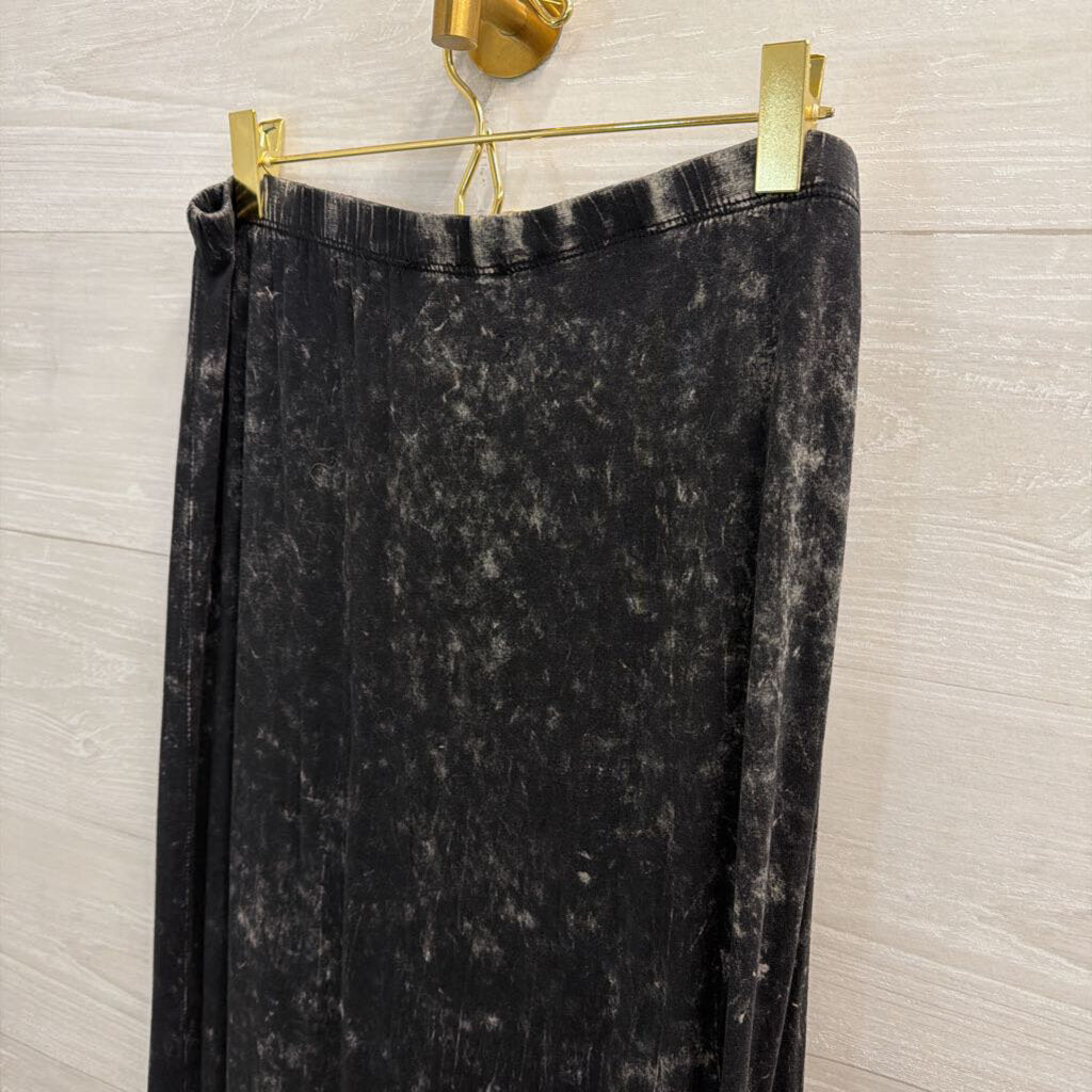 POL Black Print Maxi Skirt Large