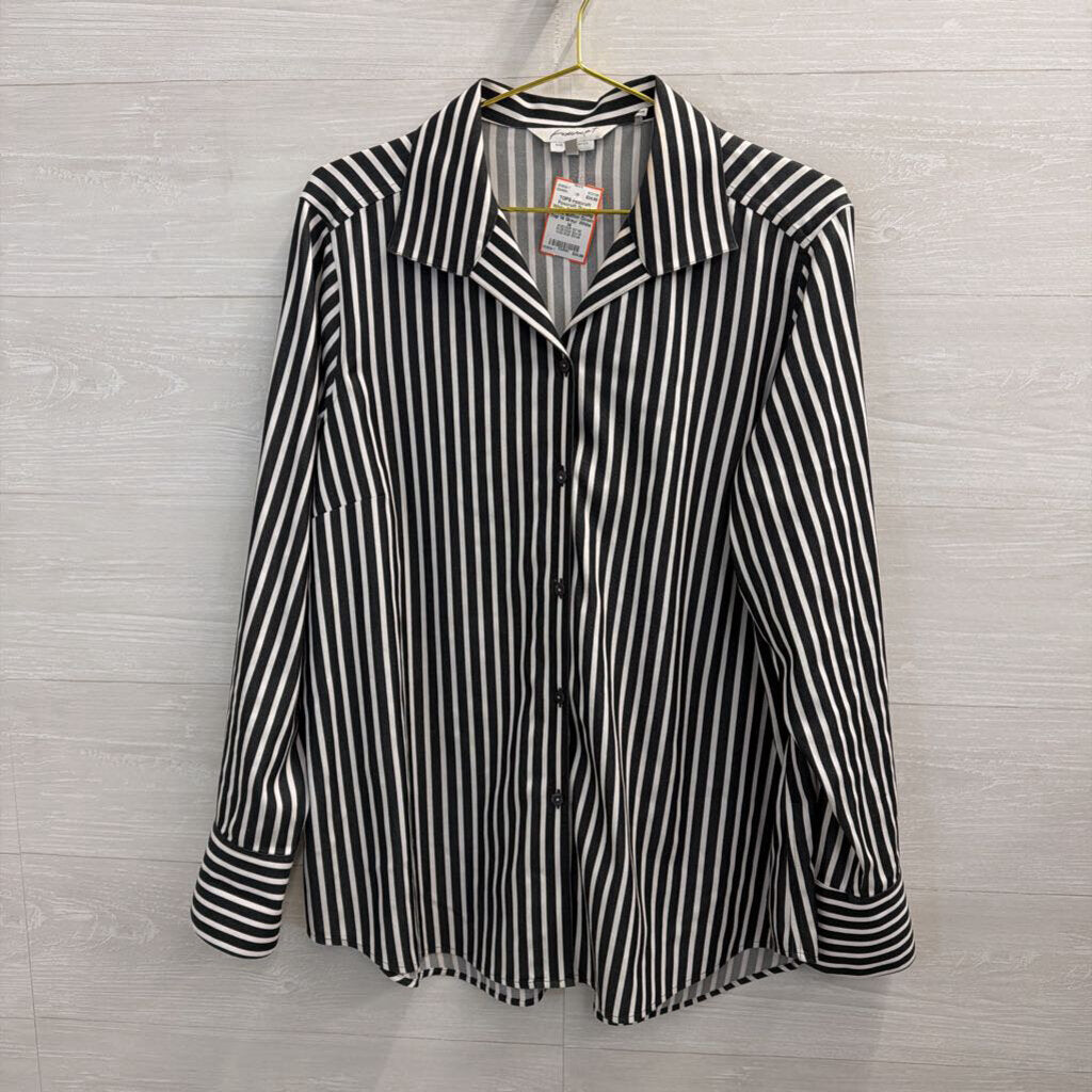 Foxcroft Grey/ White Striped Long Sleeve Button Down Top 14