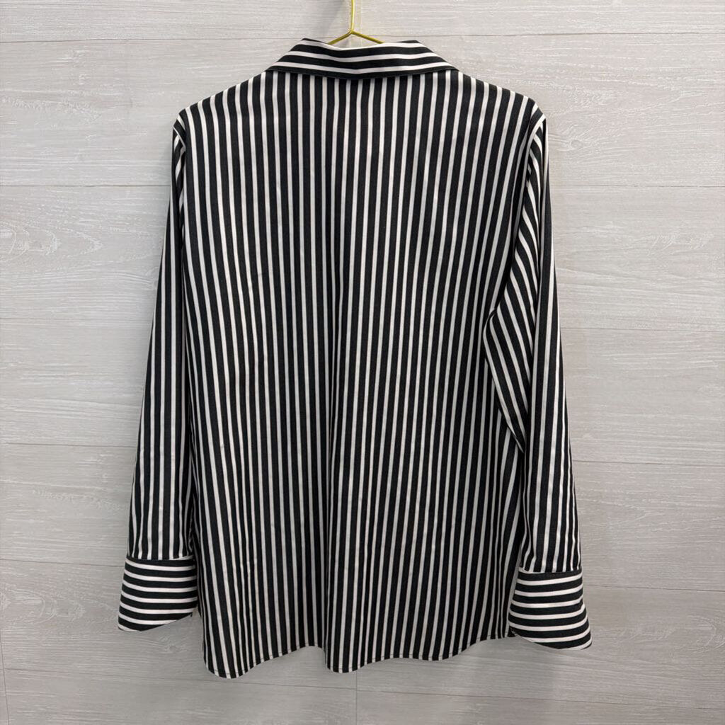 Foxcroft Grey/ White Striped Long Sleeve Button Down Top 14