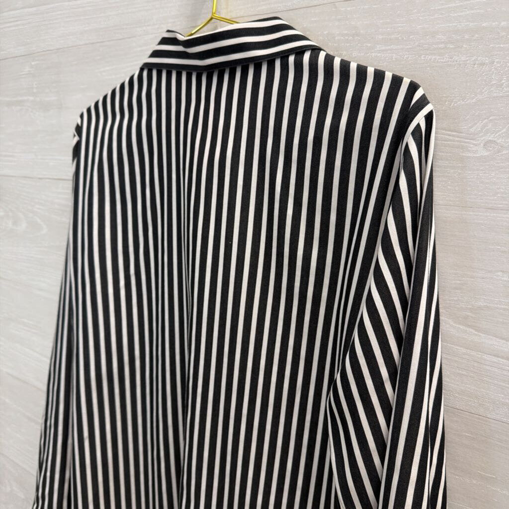 Foxcroft Grey/ White Striped Long Sleeve Button Down Top 14