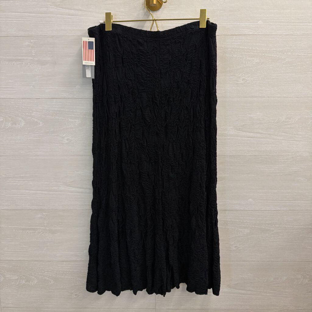 Sno Skins Black Textured Midi Skirt Large