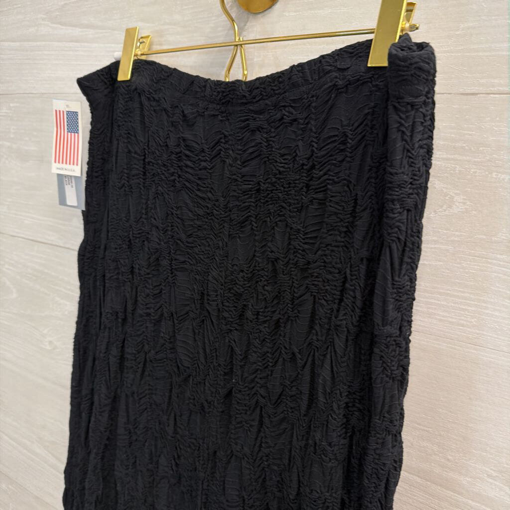 Sno Skins Black Textured Midi Skirt Large
