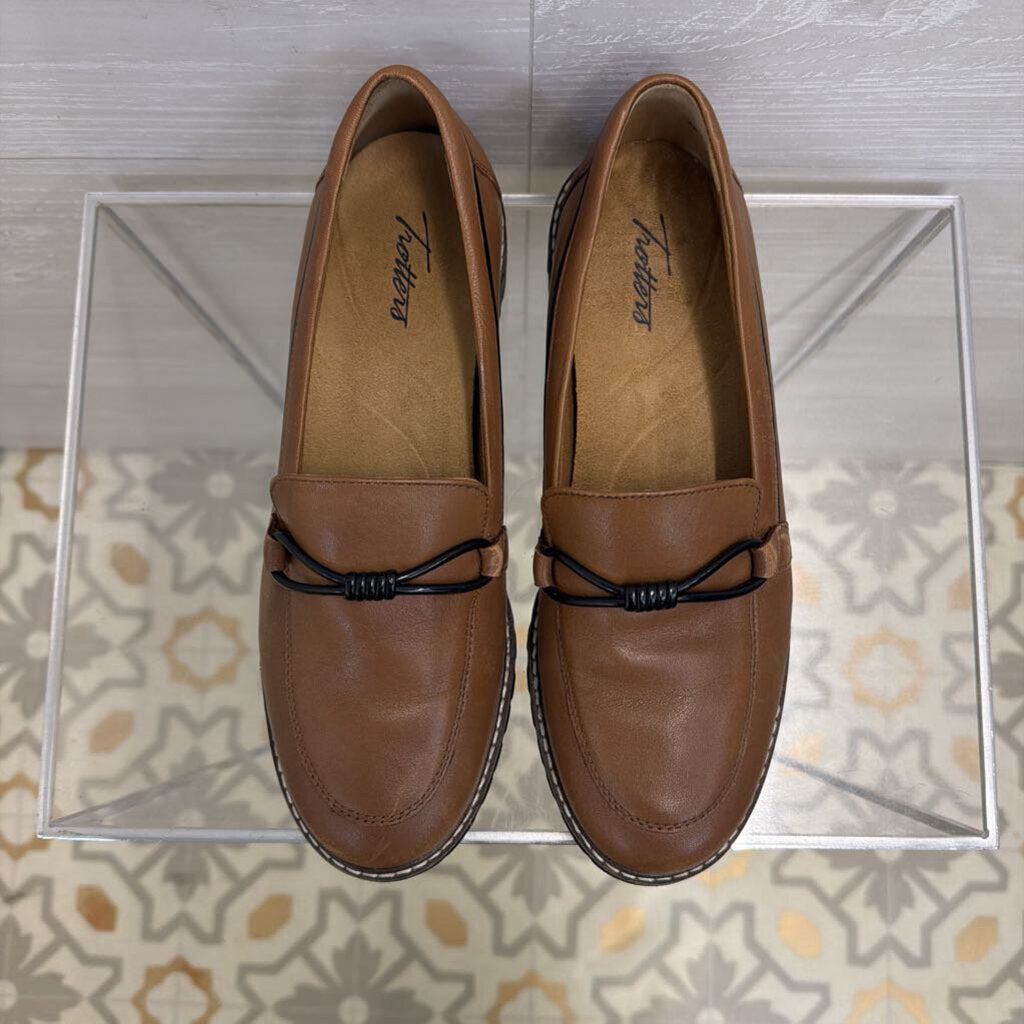 Trotters Brown Leather Loafers 8