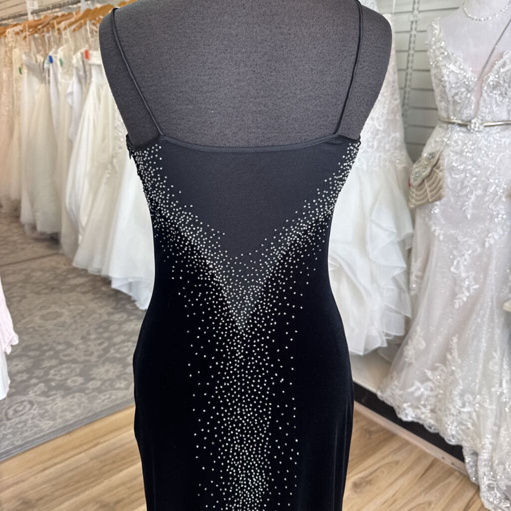 Vintage Dave and Johnny Black Velvet Beaded Detail Long Formal Dress 3/4