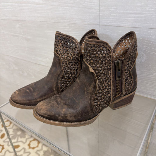 Circle G Brown Leather Cutout Shortie Boots 8