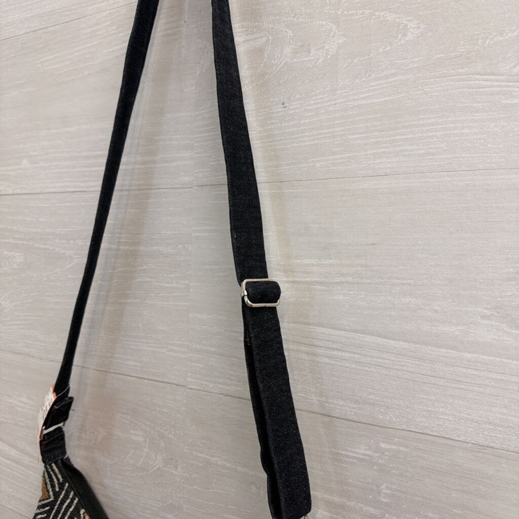 Black/ Beige Print Purse