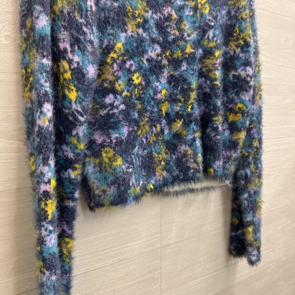 Navy/ Multi Soft Fuzzy Print Cropped Sweater Small
