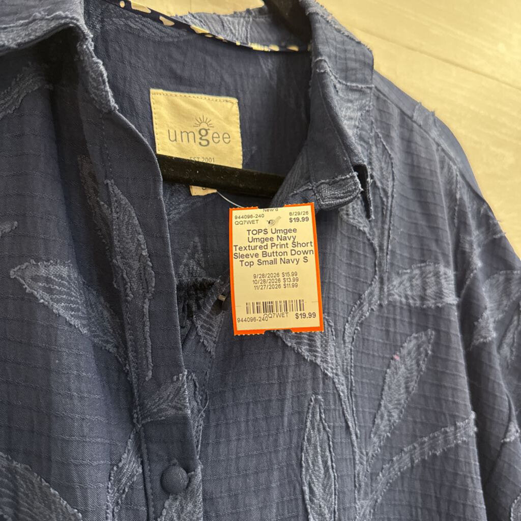 Umgee Navy Textured Print Short Sleeve Button Down Top Small