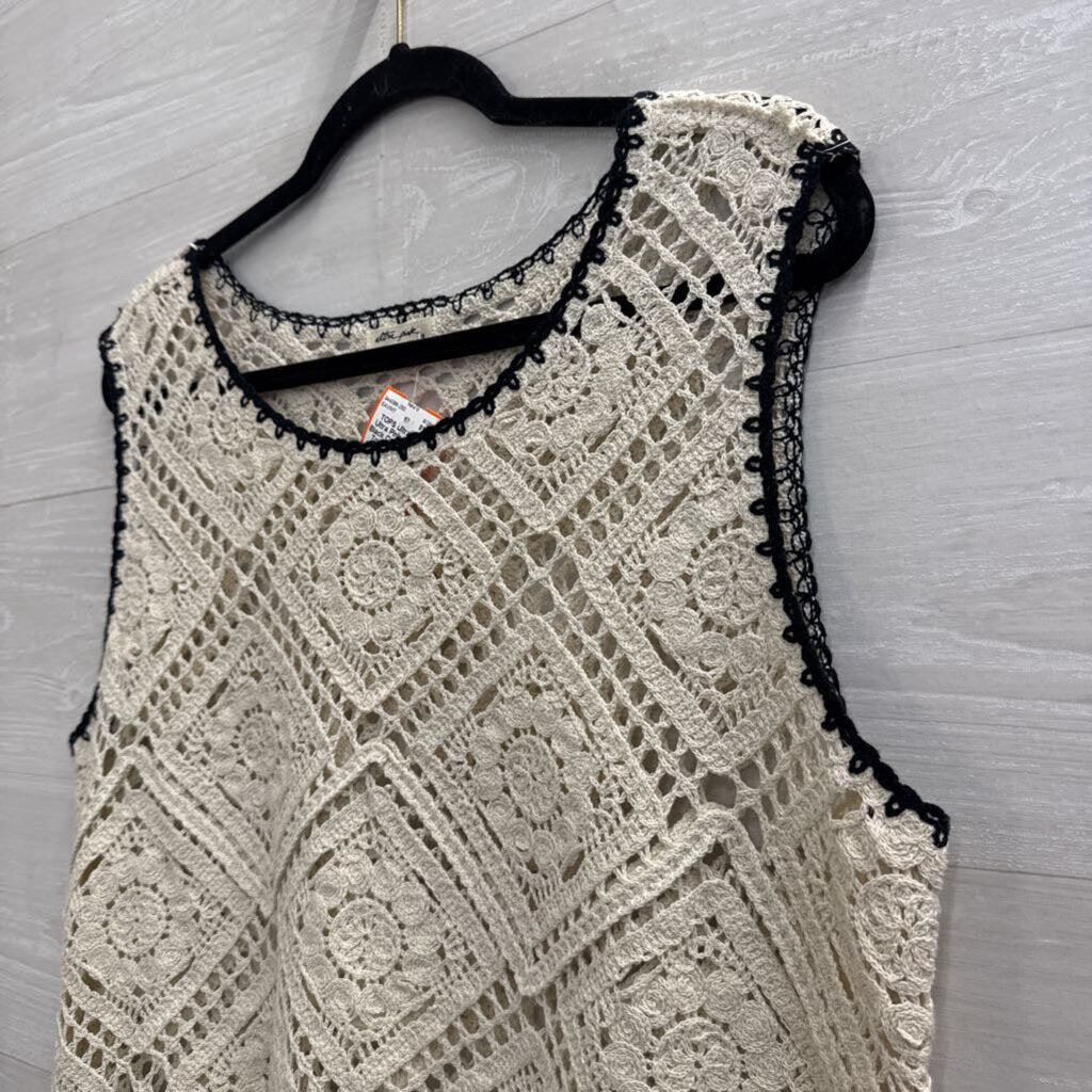 Ultra Pink Cream/ Black Crochet Tank Top Extra Large