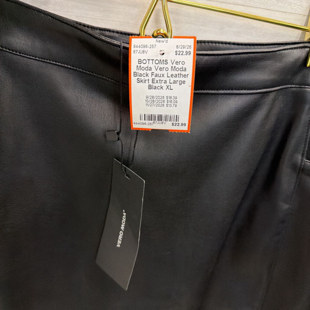 Vero Moda Black Faux Leather Skirt Extra Large