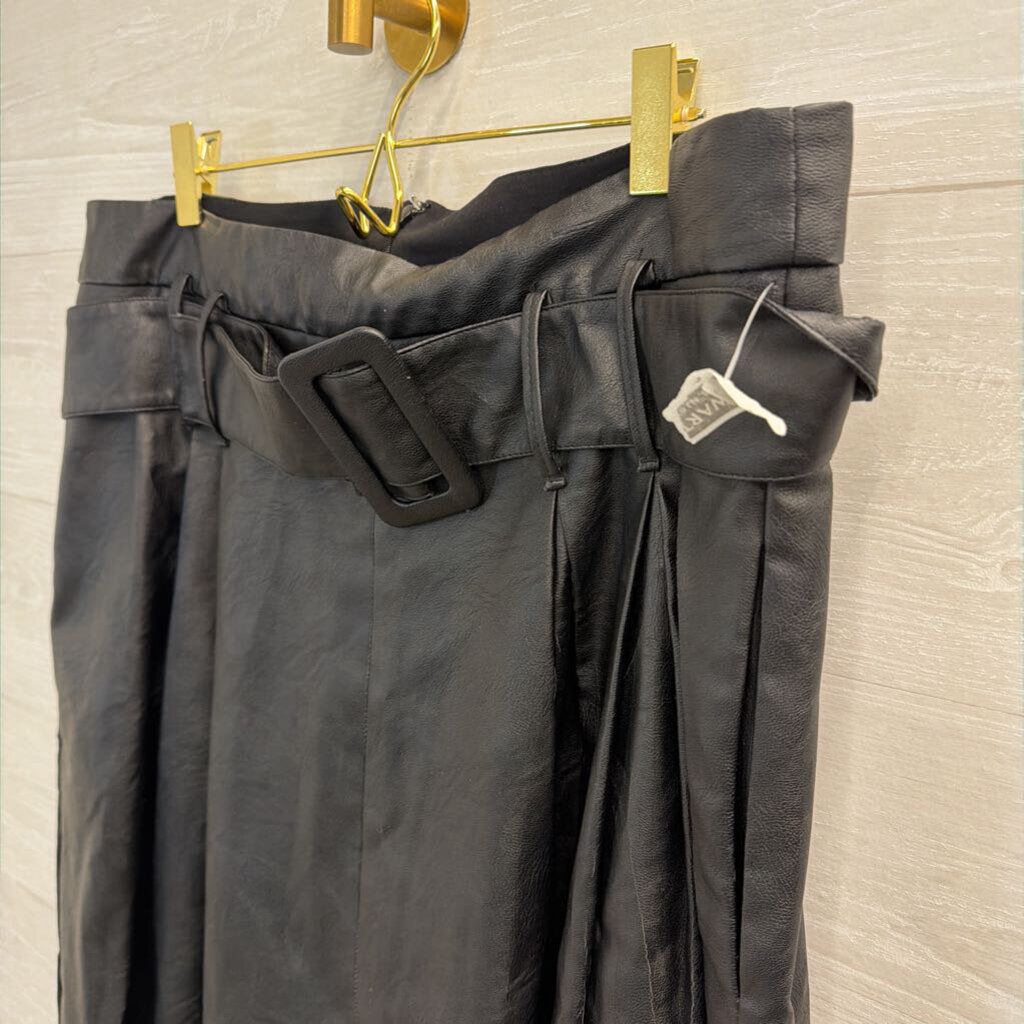 Black Faux Leather Pleated Belted Waist Skirt Extra Large