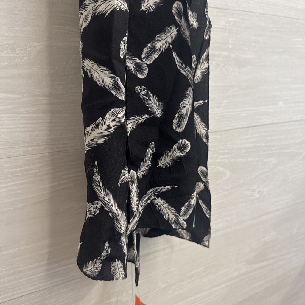 Black/ White Feather Print Scarf