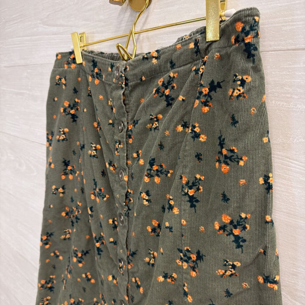 The Vermont Country Store Green Floral Corduroy Midi Skirt Large
