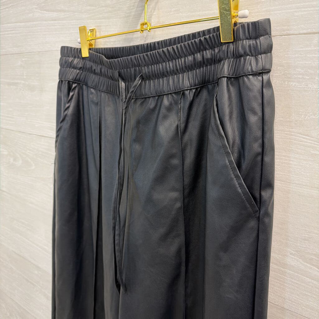 Who What Wear Black Faux Leather Wide Leg Pull On Pants Medium
