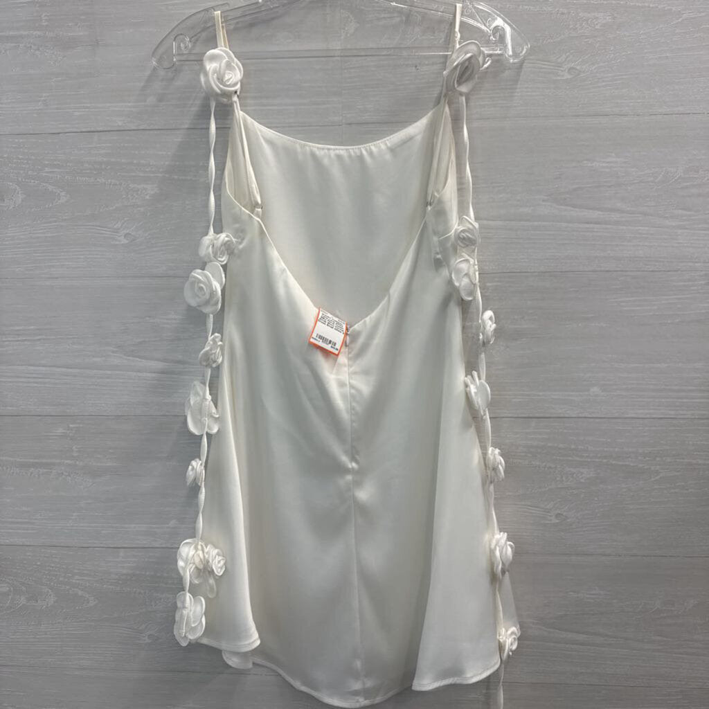 Lena White Silky Floral Tassel Strap Short Formal Dress Small