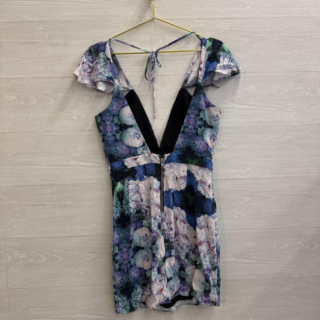NBD Purple/ Blue Floral Print Short Flutter Sleeve Dress Medium
