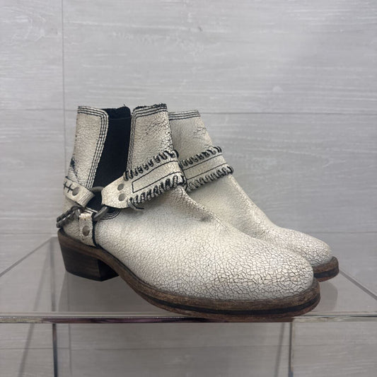 Free People Crackled White Stony Desert Ankle Boots 37