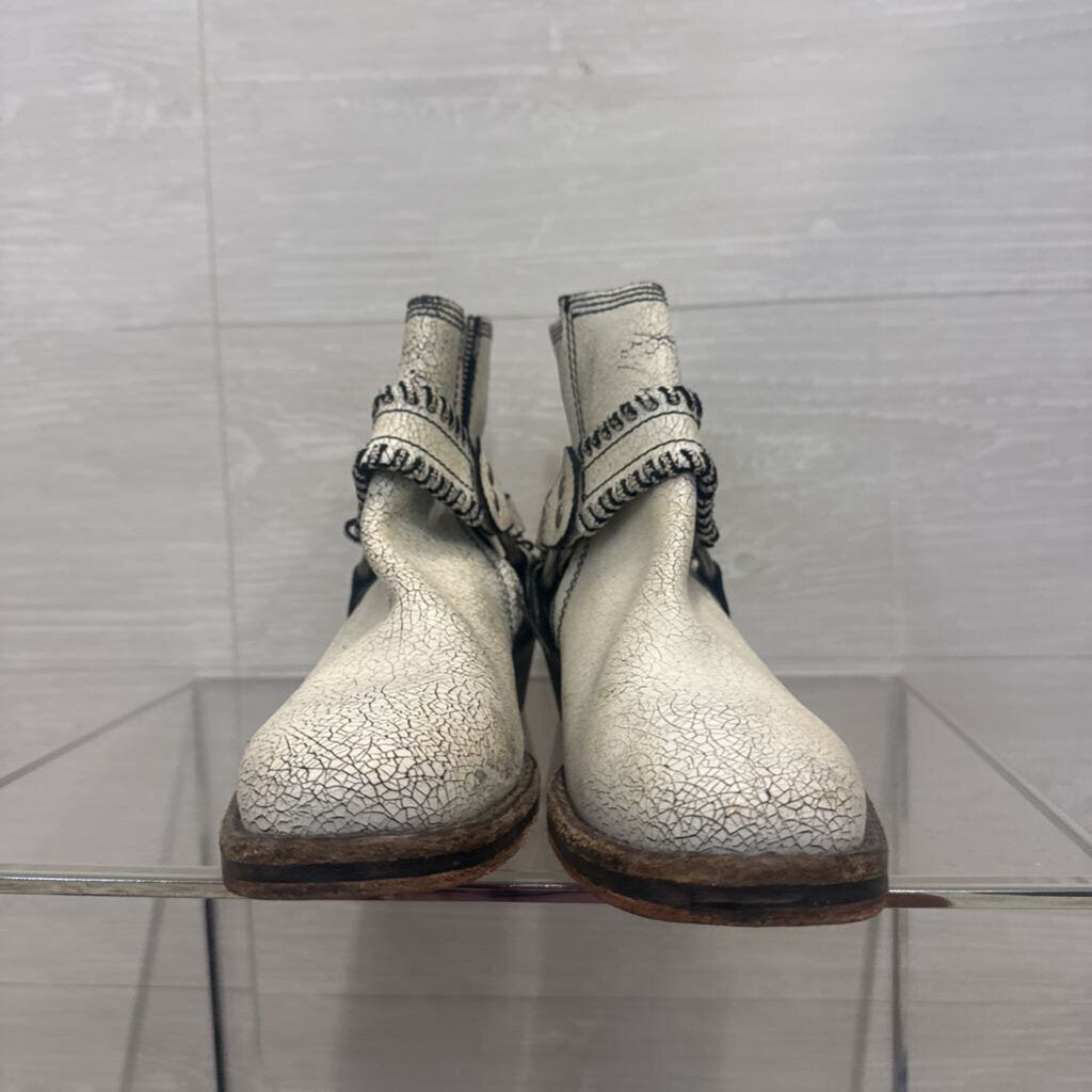 Free People Crackled White Stony Desert Ankle Boots 37
