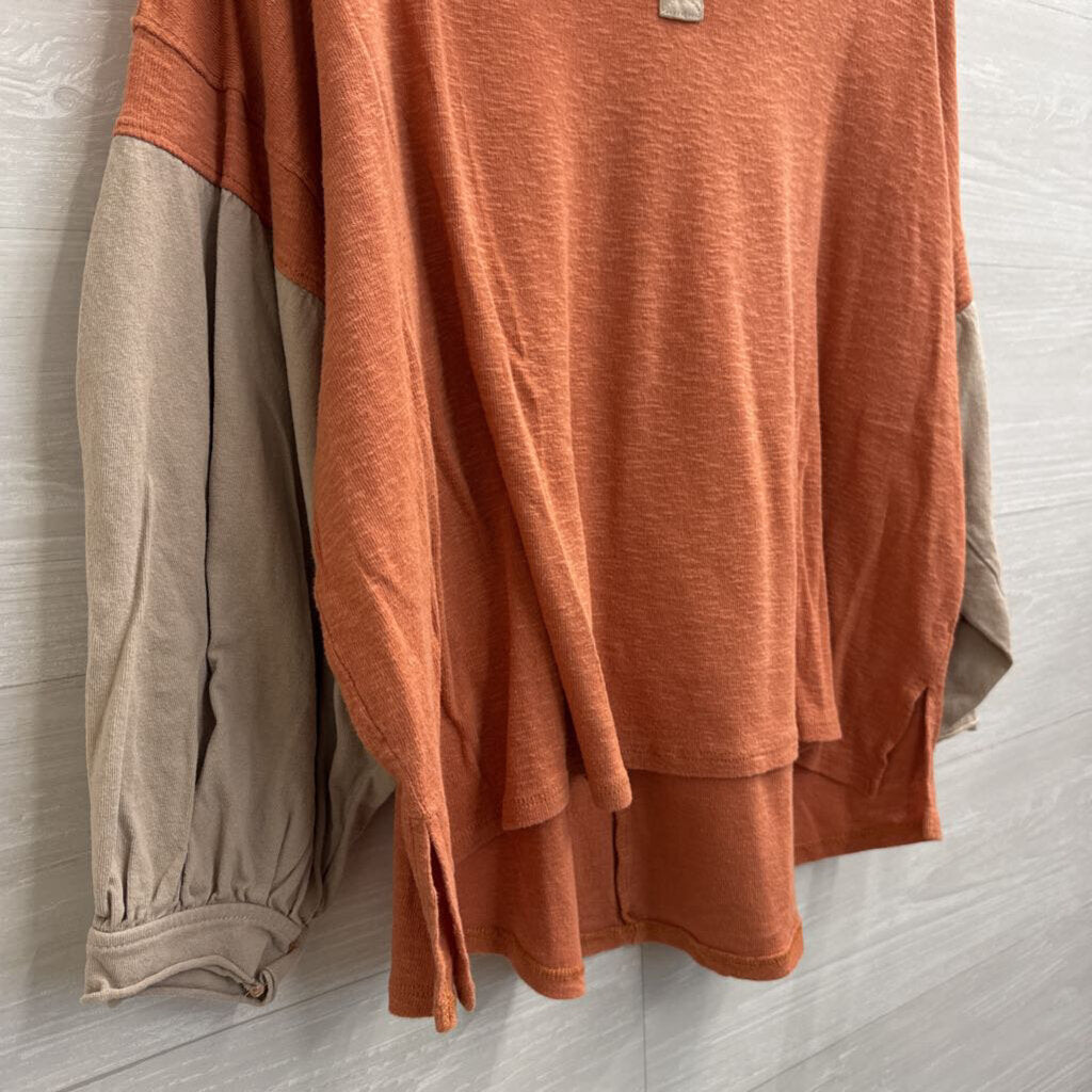 Umgee Orange/ Beige Long Sleeve Top Small