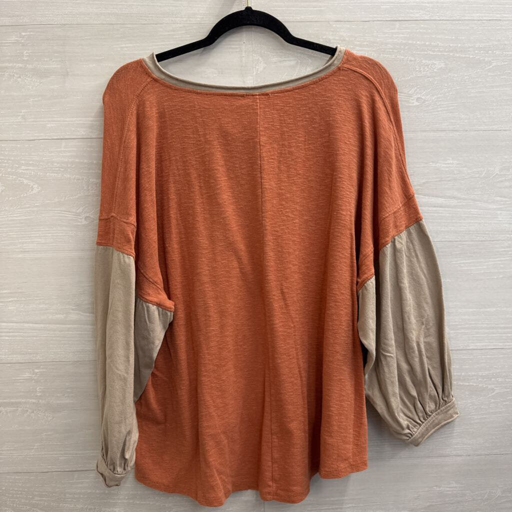 Umgee Orange/ Beige Long Sleeve Top Small