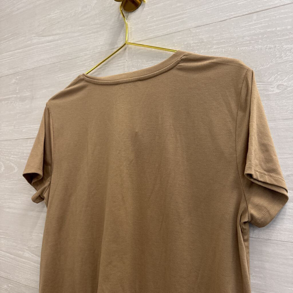 Freshman Brown Tis The Season Short Sleeve Graphic Tee Large