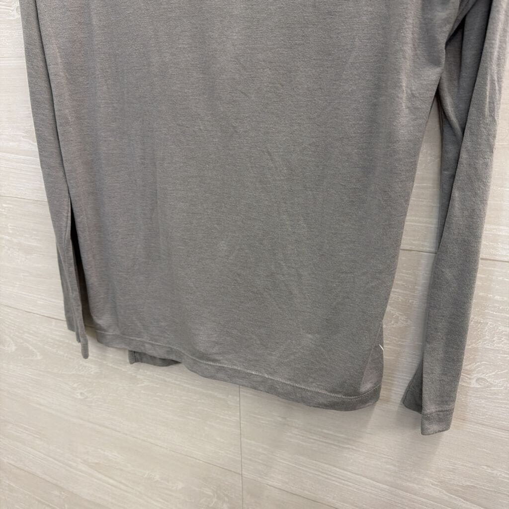 Nike Grey Long Sleeve Athletic Top Small