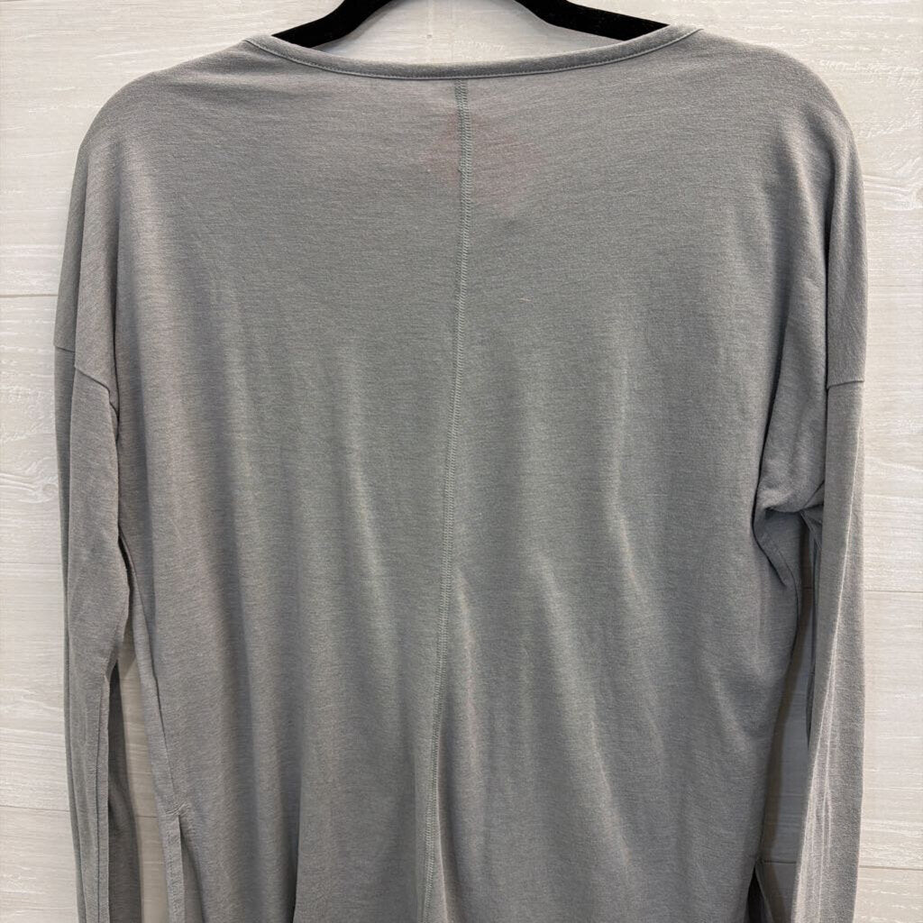 Nike Grey Long Sleeve Athletic Top Small