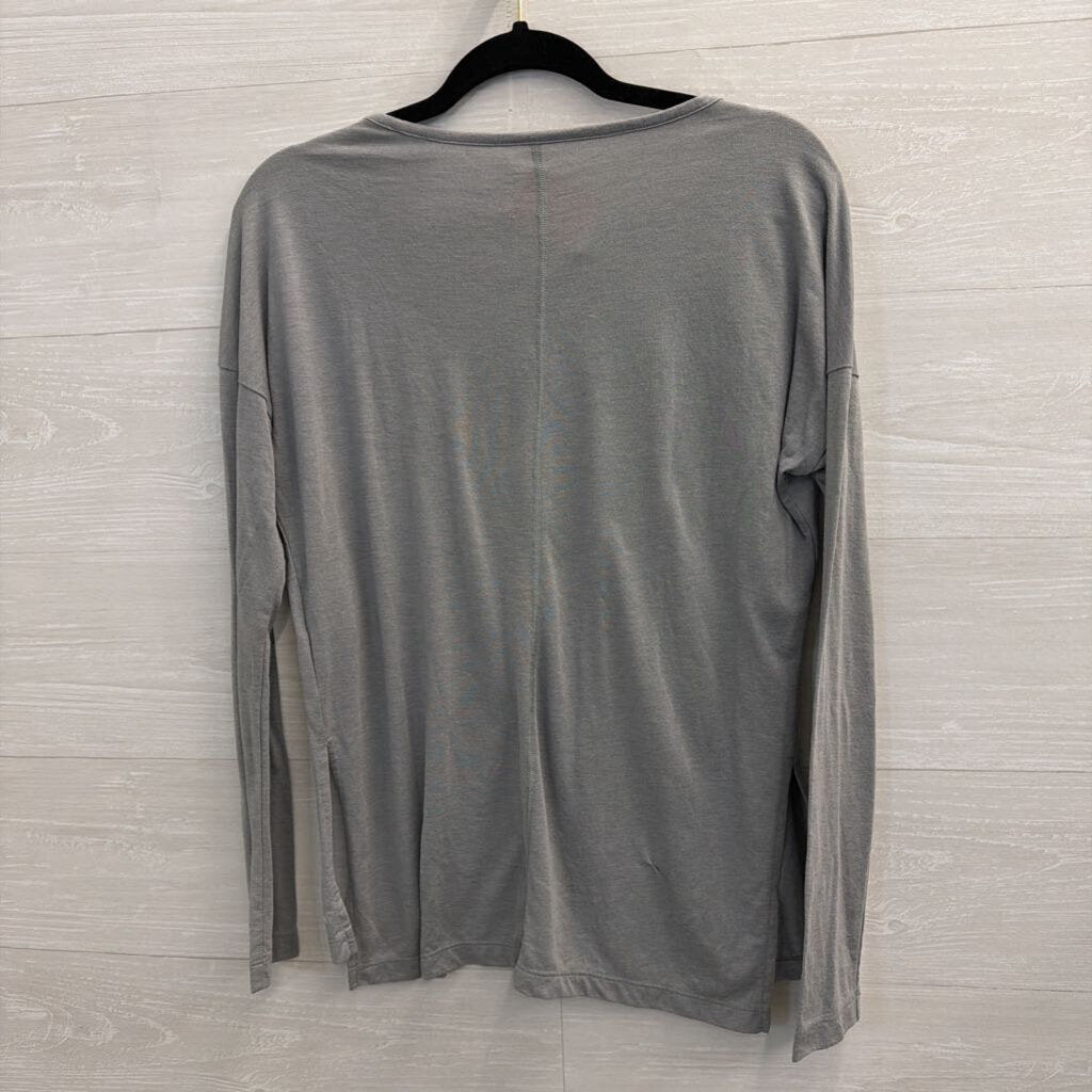 Nike Grey Long Sleeve Athletic Top Small