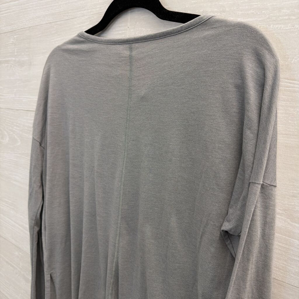 Nike Grey Long Sleeve Athletic Top Small