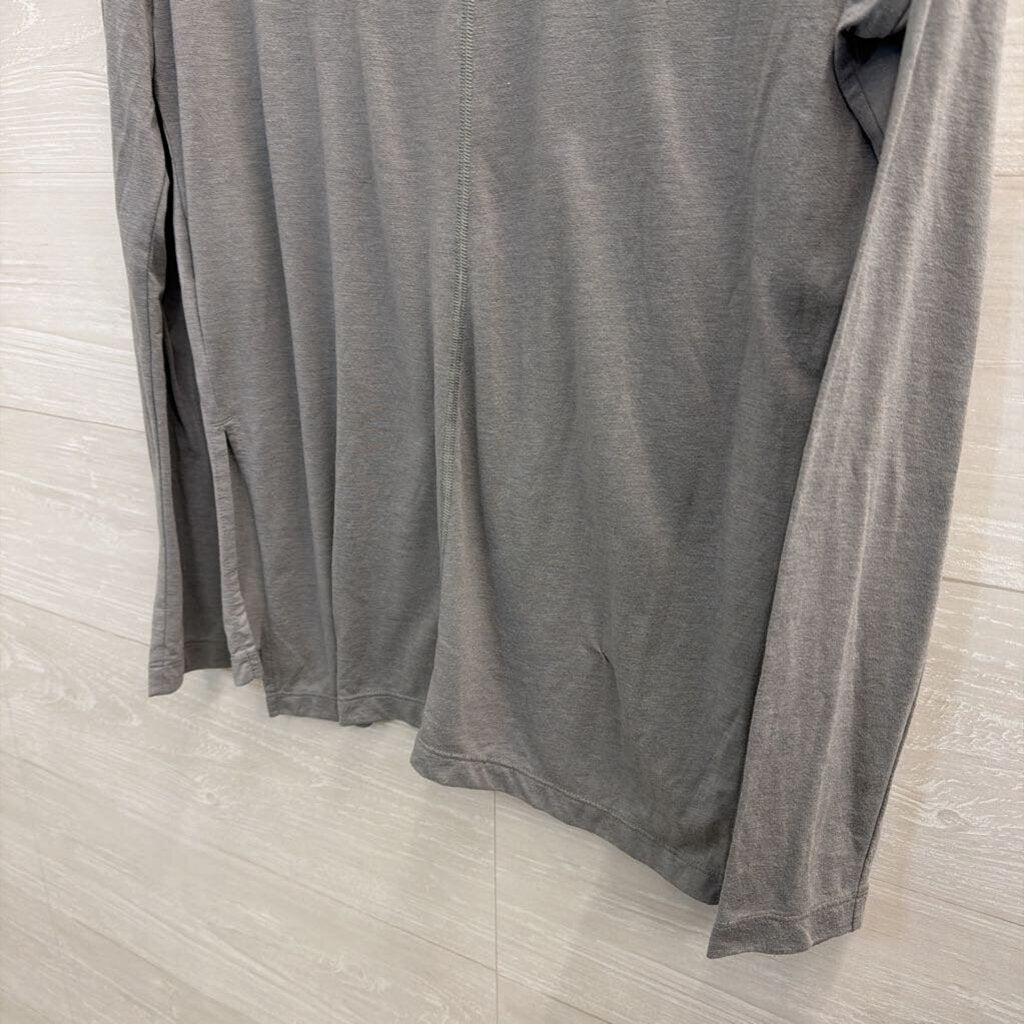 Nike Grey Long Sleeve Athletic Top Small