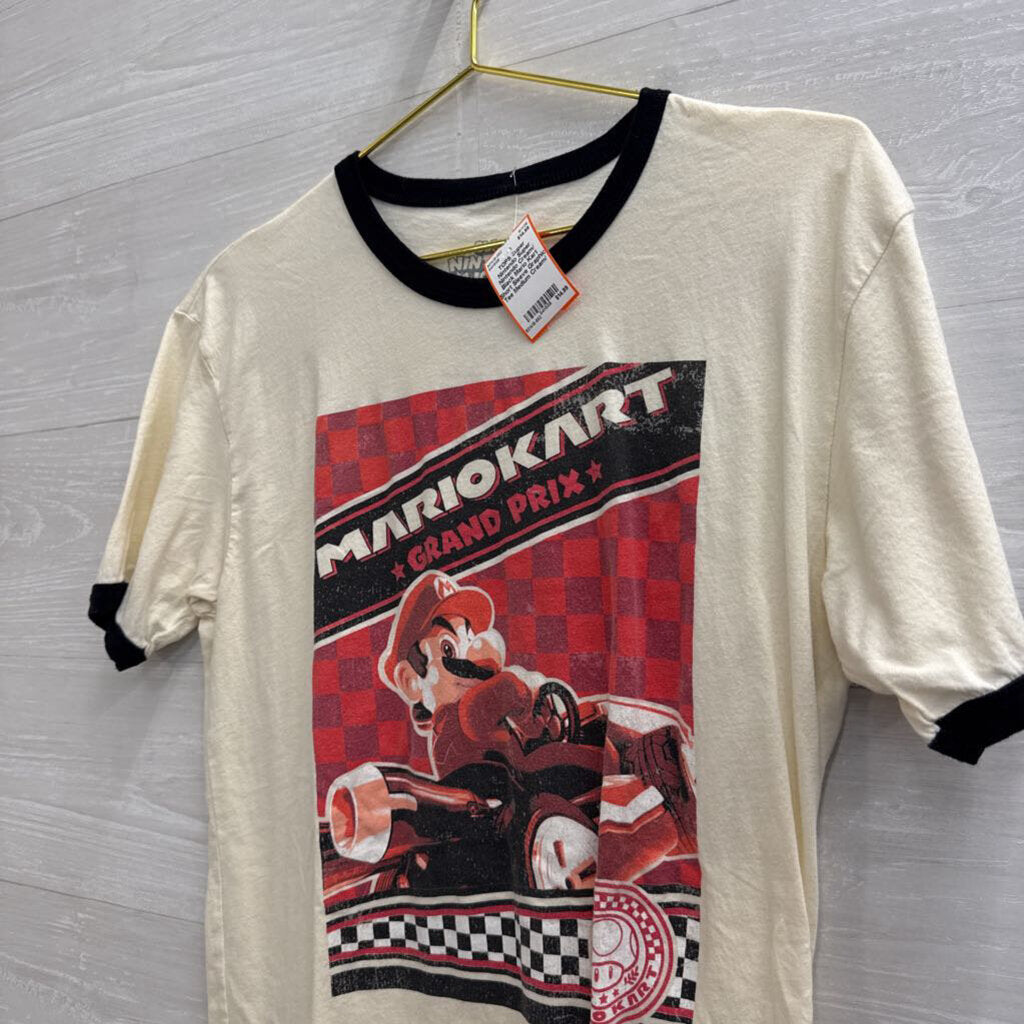 Super Nintendo Cream/ Black Mario Kart Short Sleeve Graphic Tee Medium