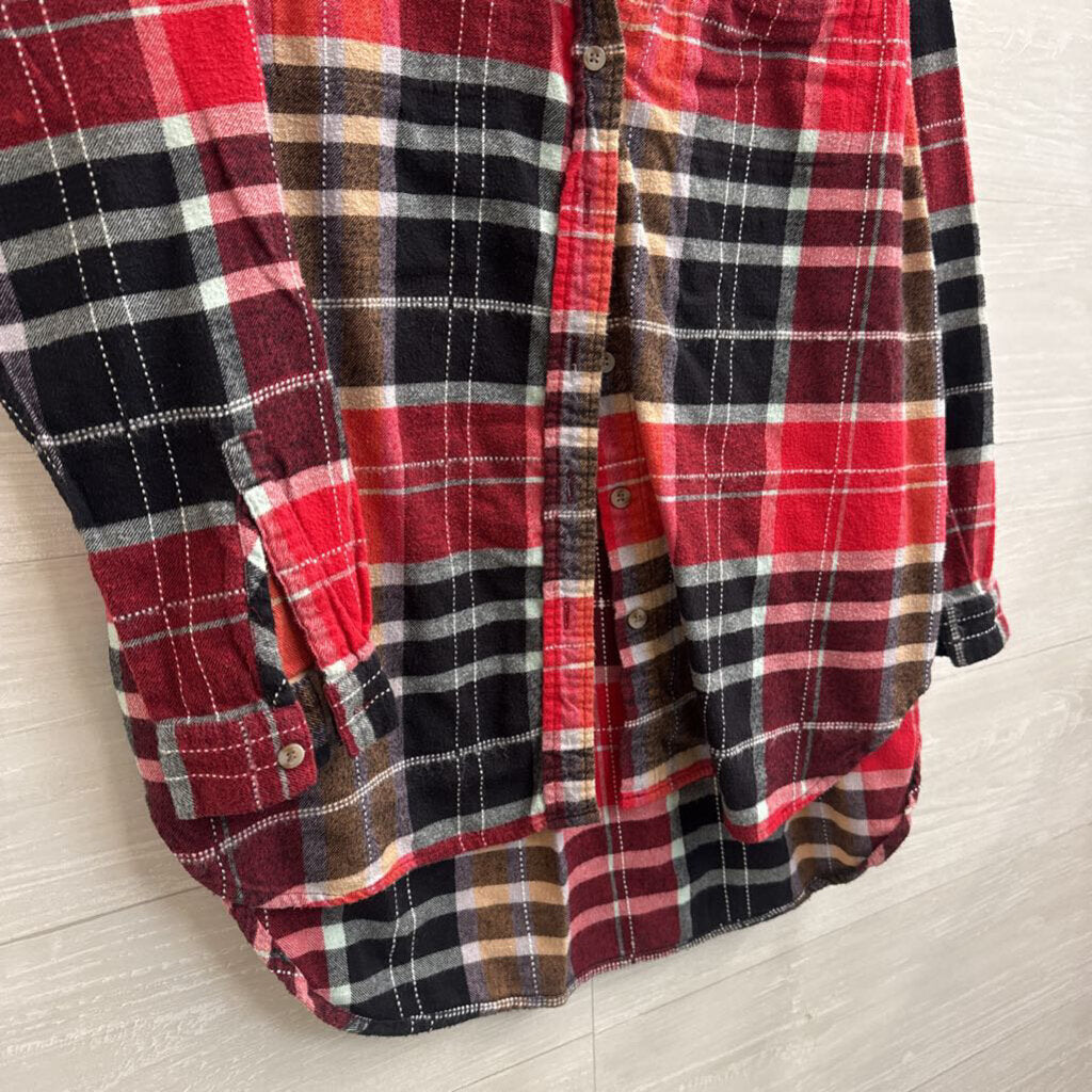 BDG Red/ Navy Plaid Long Sleeve Button Down Top Small