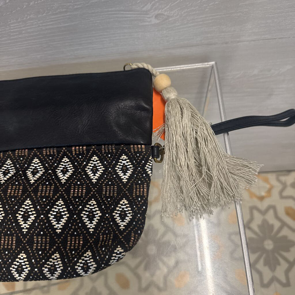 Dolce Vita Black/ Beige Print Wristlet Purse
