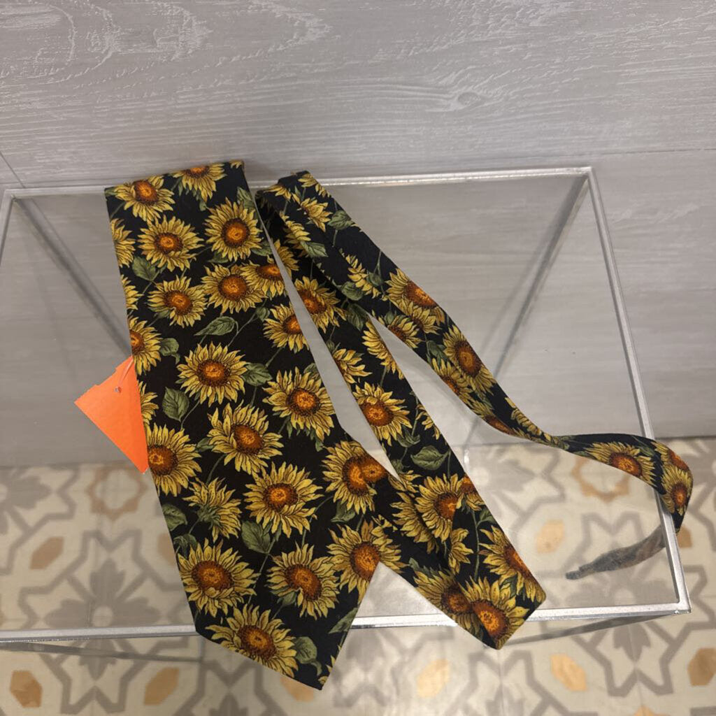 American Eagle Black/ Yellow Sunflower Print Neck Tie