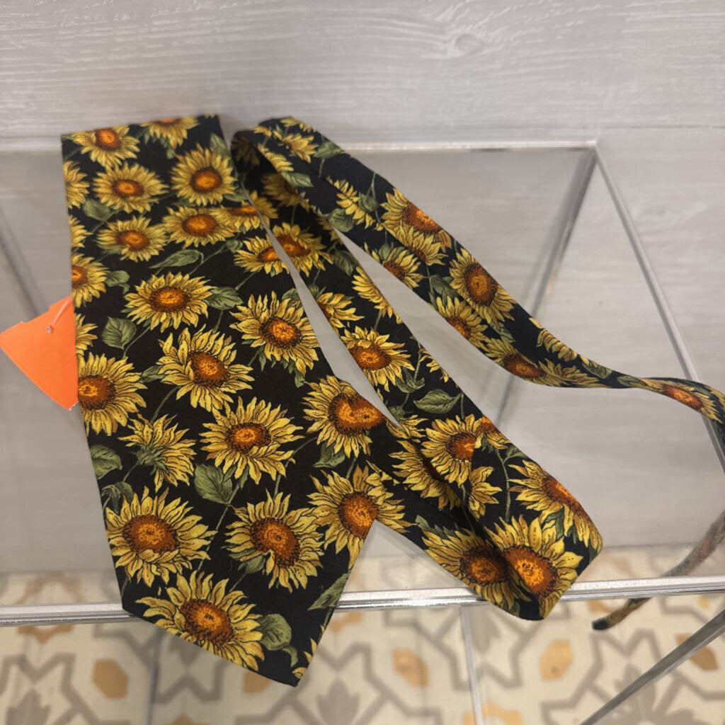 American Eagle Black/ Yellow Sunflower Print Neck Tie