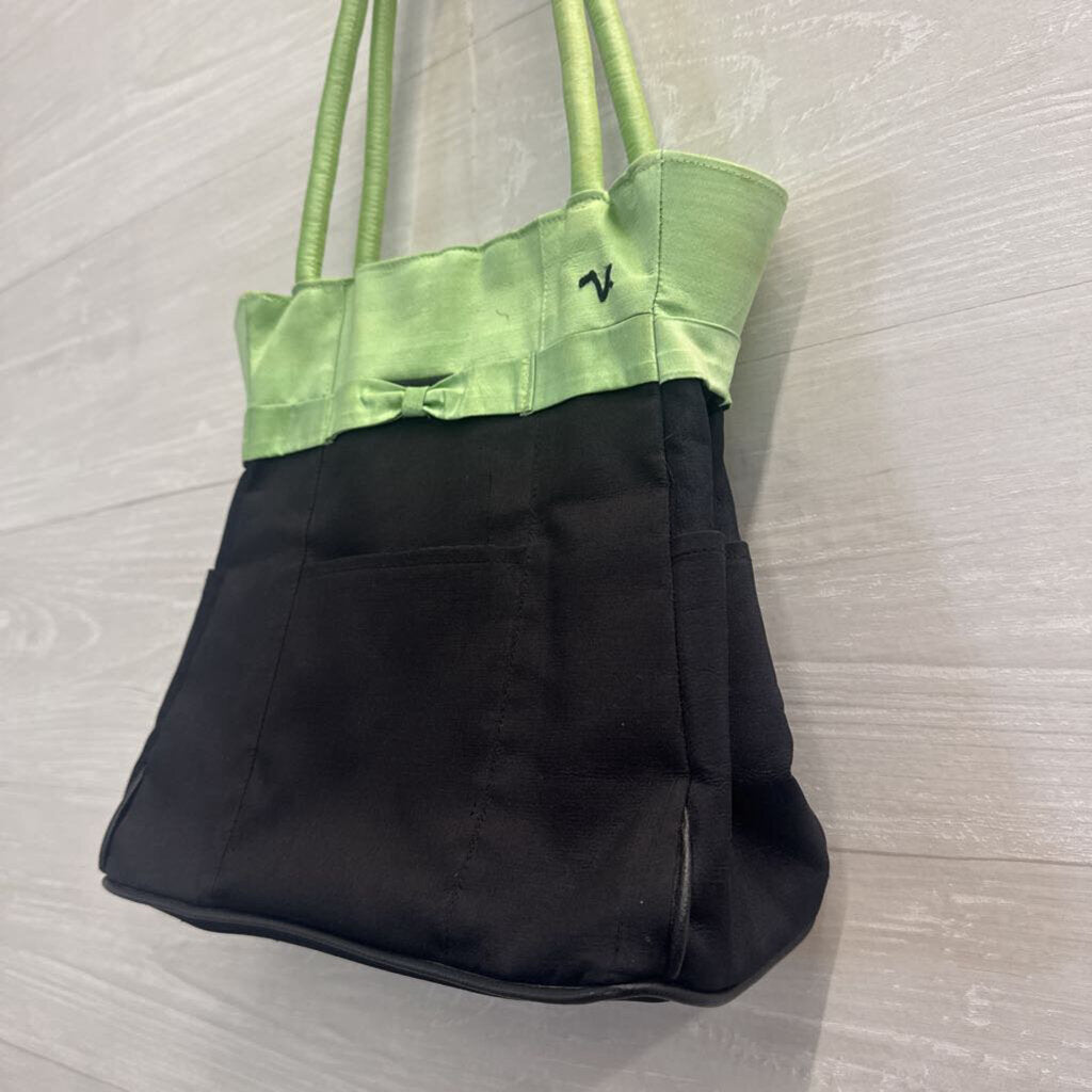 Claire V Black/ Green Shoulder Purse