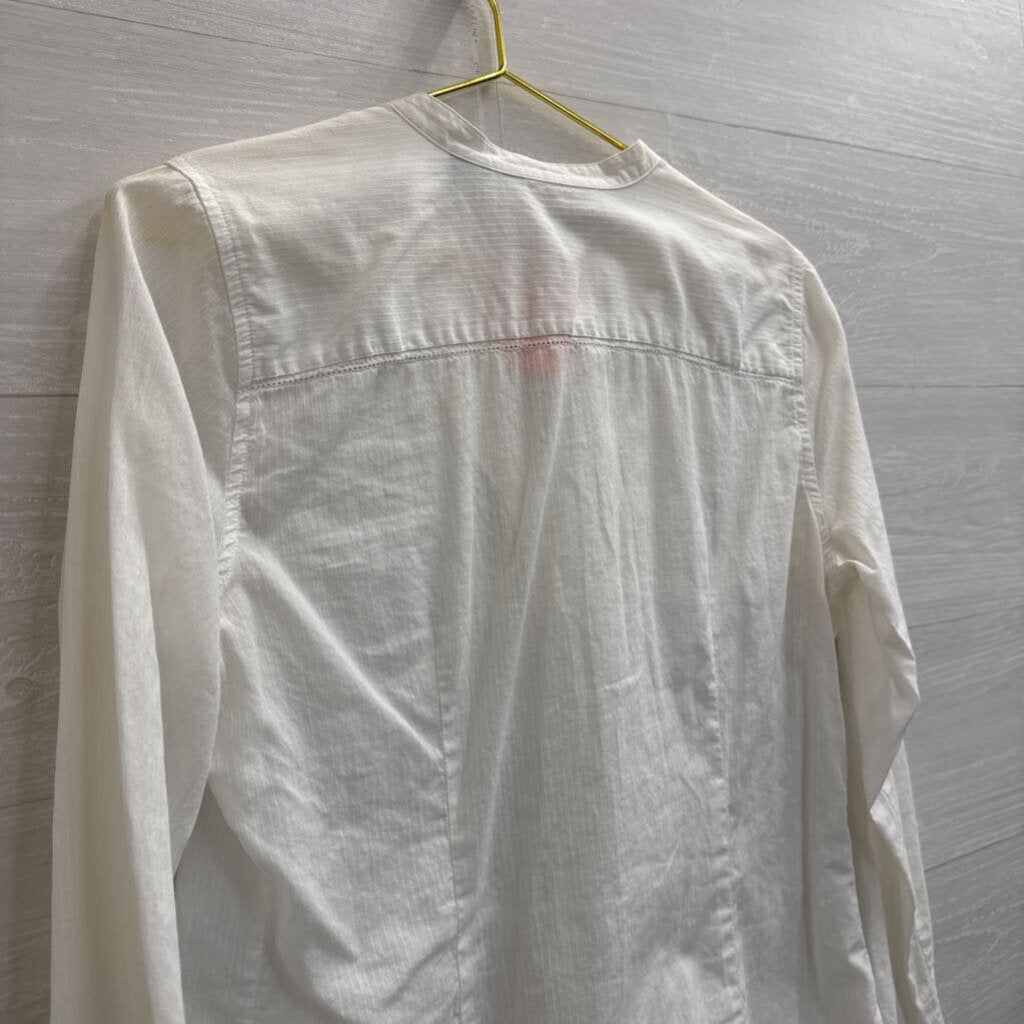 Eddie Bauer White Long Sleeve Button Front Top Medium
