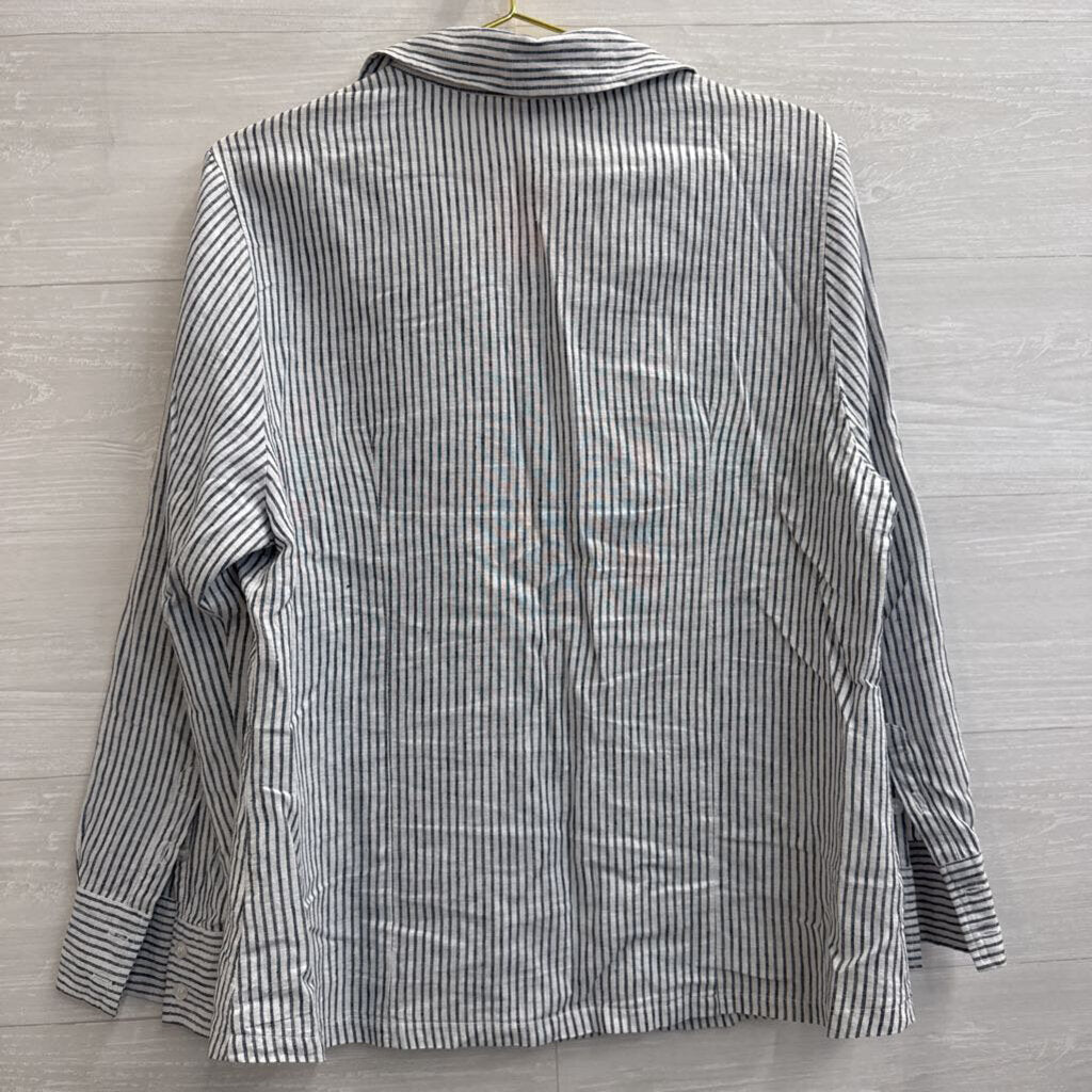 Lulu B White/ Blue Striped Long Sleeve Button Down Top Large