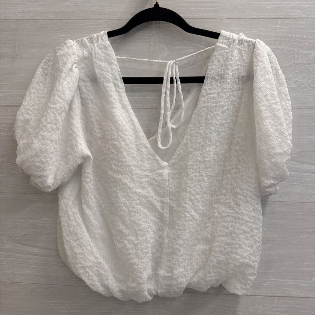 ASTR White Cropped Short Puff Sleeve Top Small