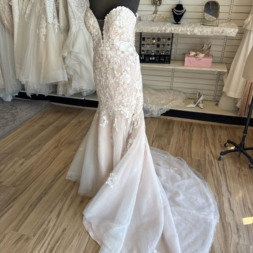 Oleg Cassini Strapless Lace Applique Wedding Dress 16W