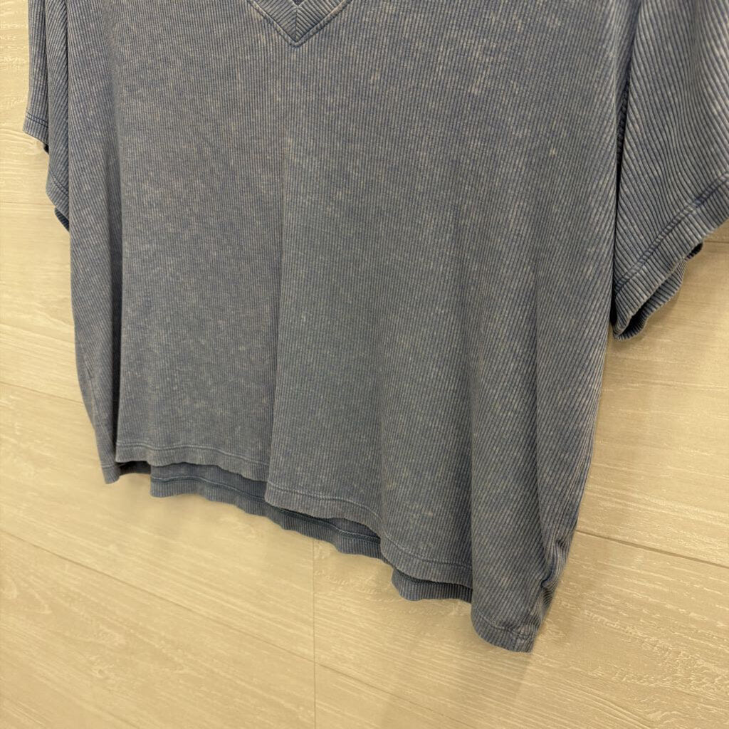 American Eagle Blue Cropped Short Sleeve Top Medium